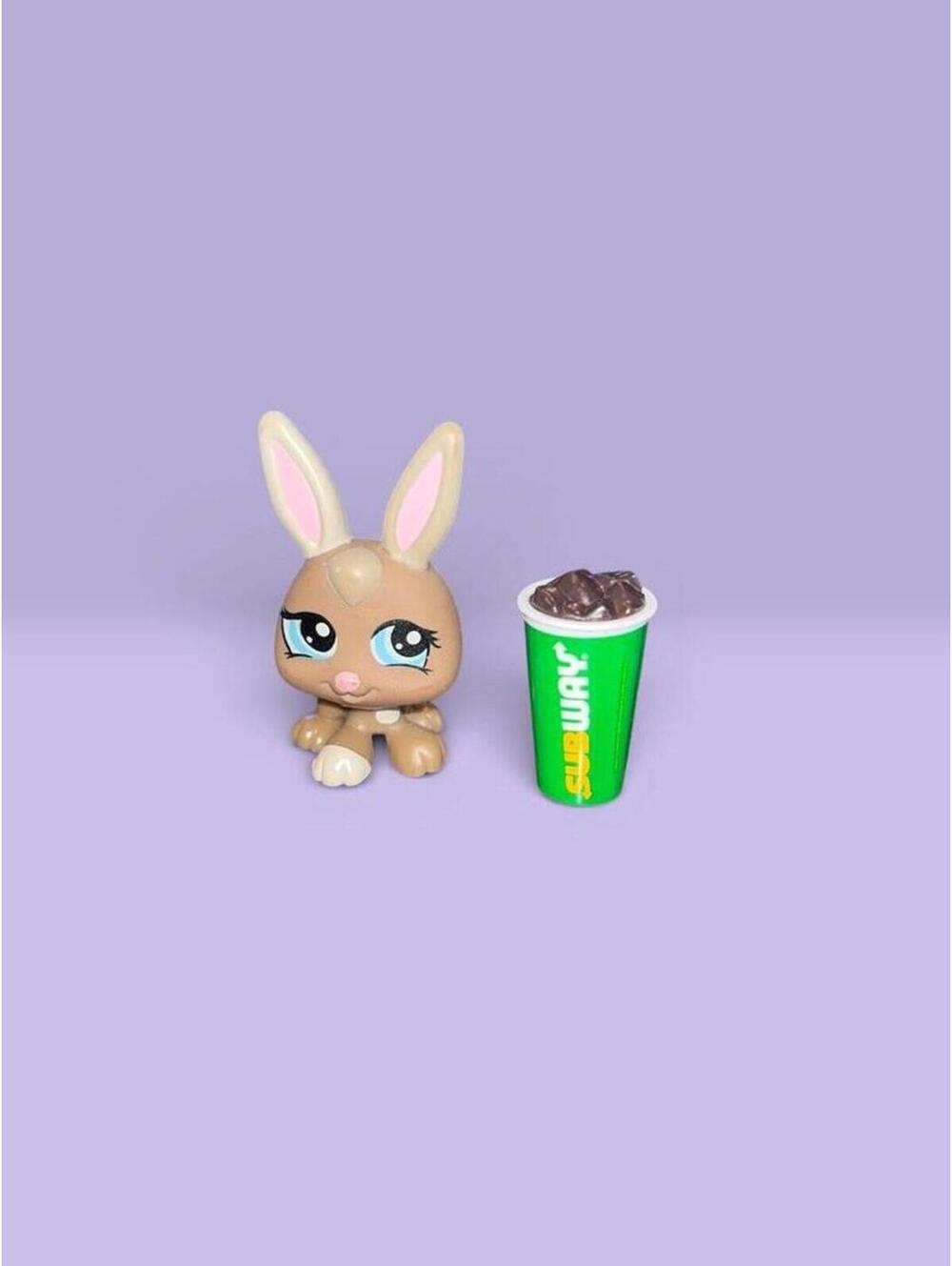 Littlest Pet Shop Brown Bunny #1332 LPS with mini subway accessory